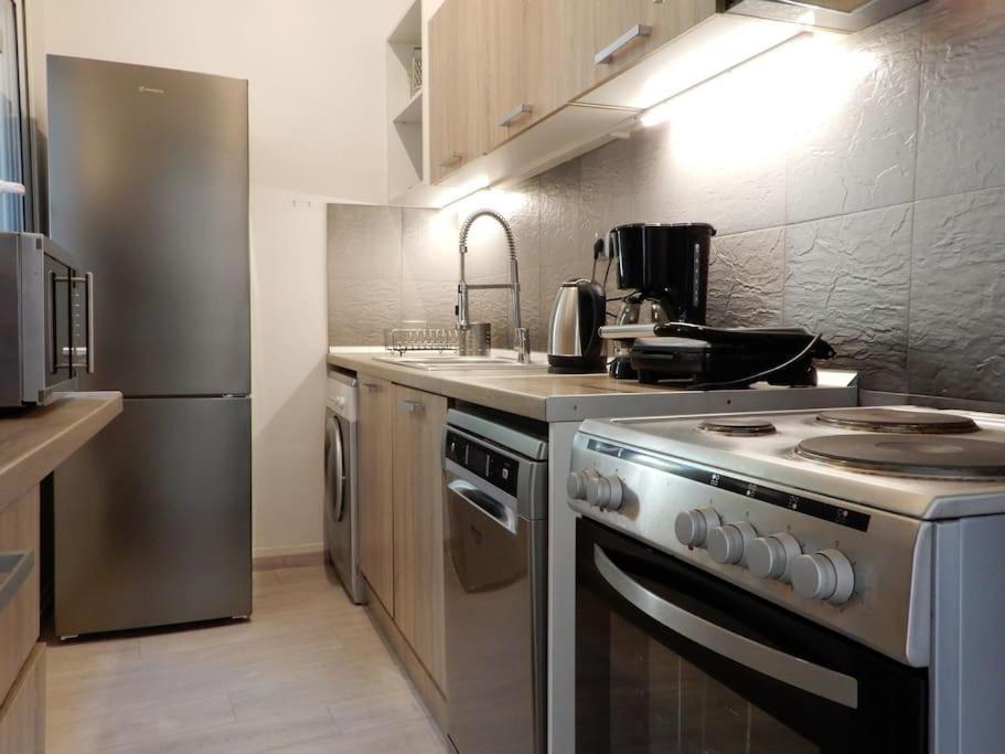 A-07! 2' Walk 2 Acropolis Museum! 2Br-Sunny Terrace! Extra Fees For 2Nd Room Atenas Exterior foto